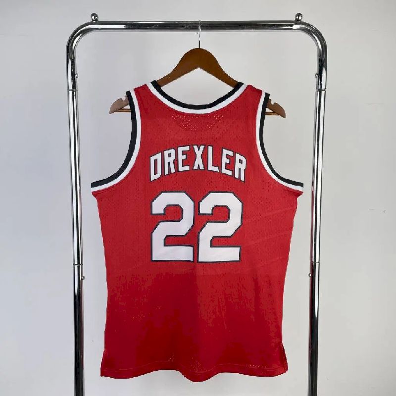 Camisa masculina M&N 1983/84 Clyde Drexler vermelha retrô