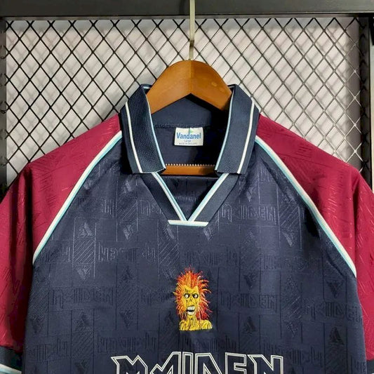 Camisa retrô do West Ham United de 1999