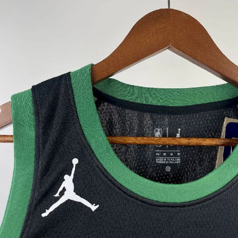 Camisa masculina do time Kyrie Irving – Edição Statement