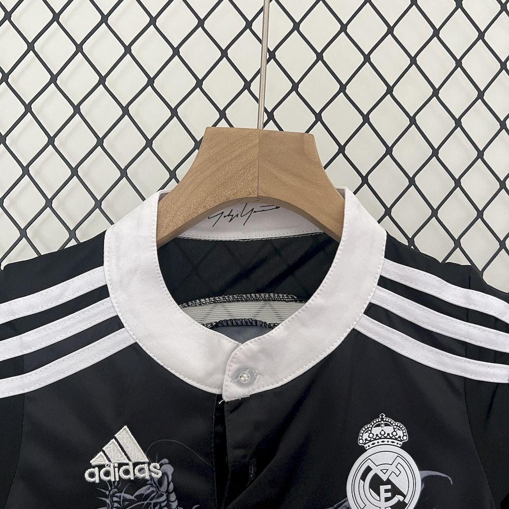 Camisa e shorts retrô infantil do Real Madrid 2014/15
