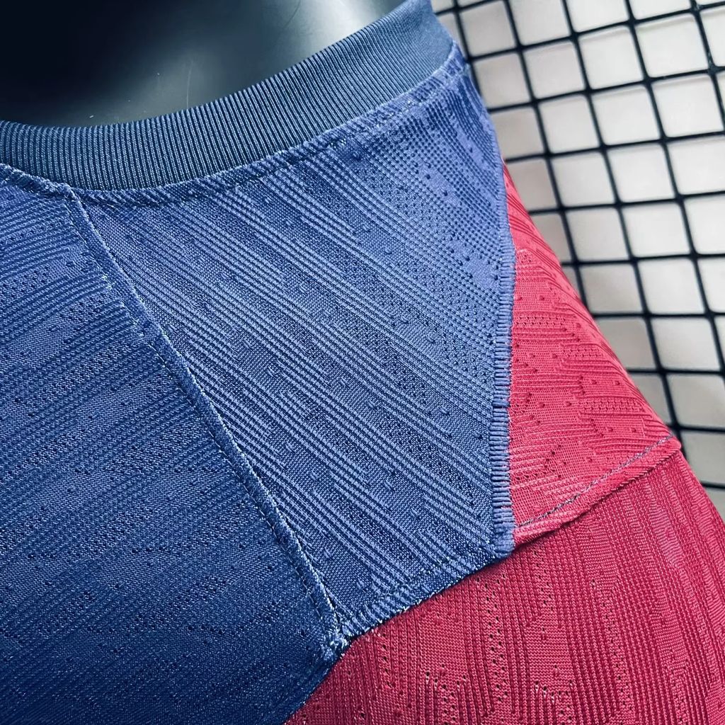 Camisa titular do Barcelona 2024/25 versão jogador