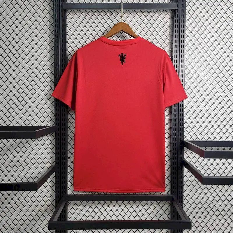 Camisa de treino pré-jogo do Manchester United 2023/24