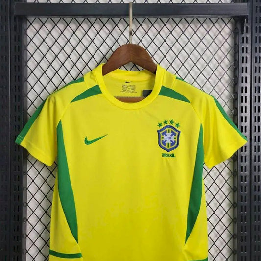 Camisa e shorts retrô infantil Brasil 2002