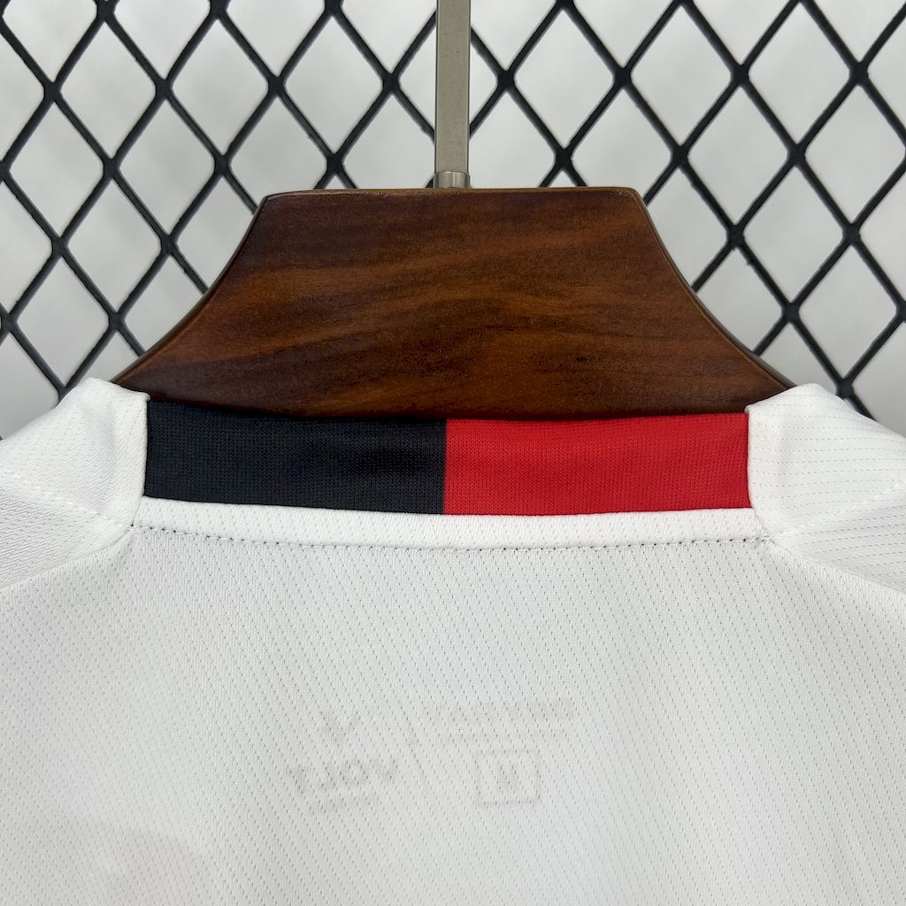 Vitória 2025/26 Away Jersey