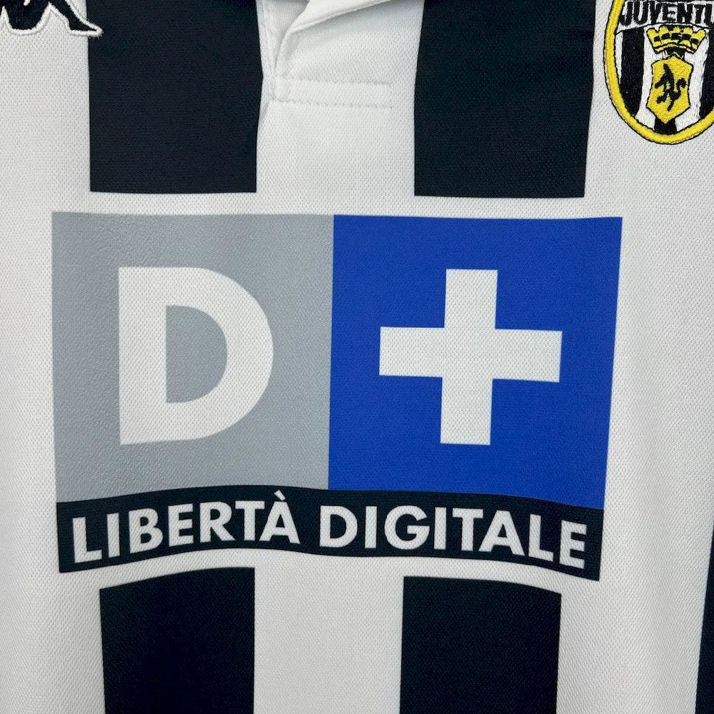 Juventus 1999/00 Home Retro Jersey