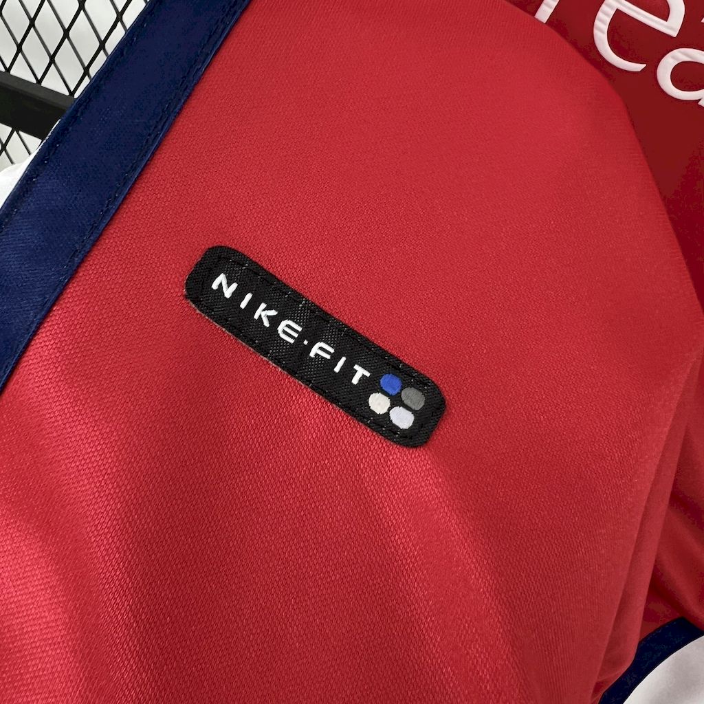 Camisa retrô do Arsenal 1999/00