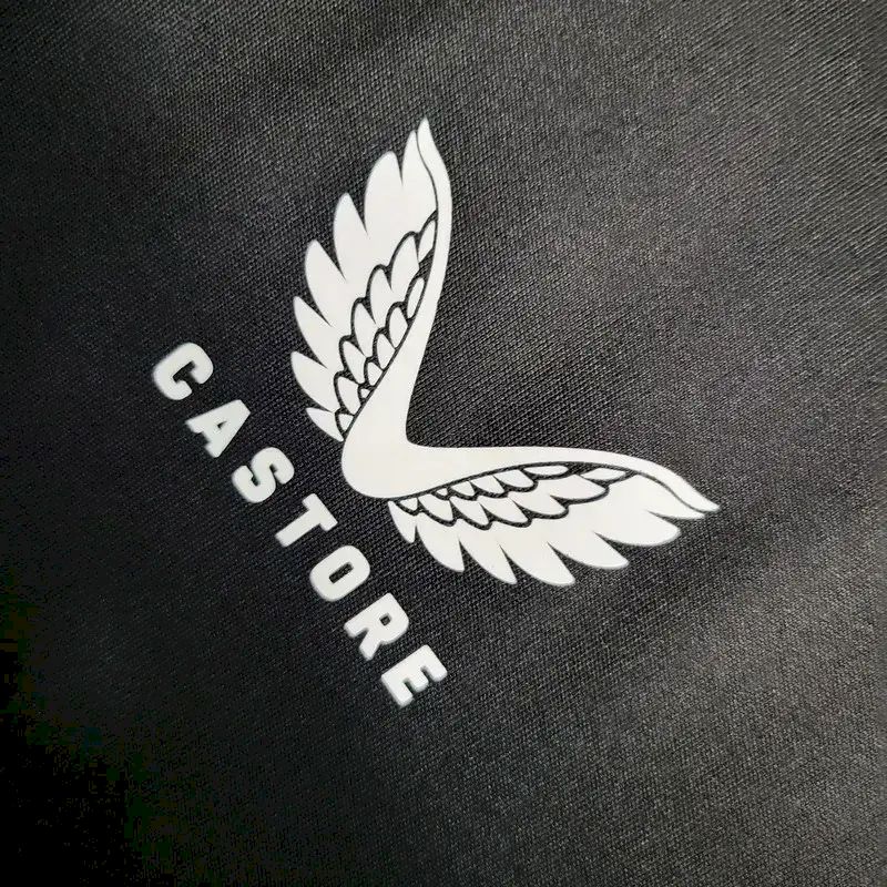 Camisa de treino pré-jogo do Newcastle United 2023/24