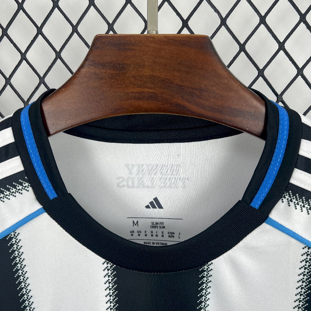 Newcastle United 2025/26 Home Jersey 2