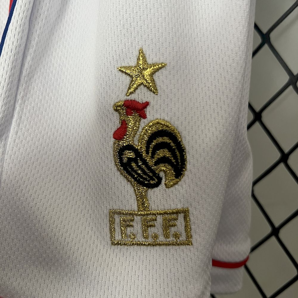 Camisa e shorts retrô infantil França 1998