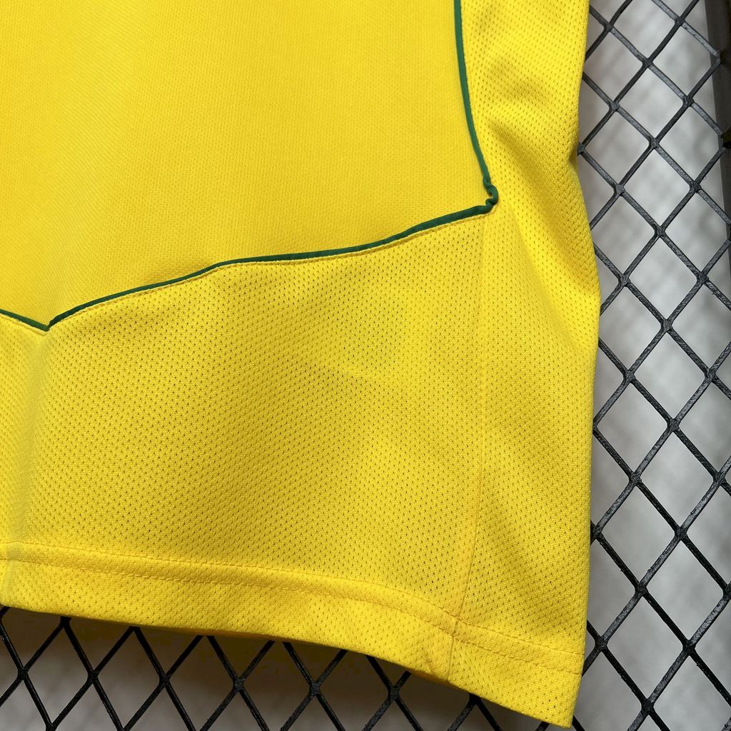 Camisa retrô titular do Brasil 2004/2006