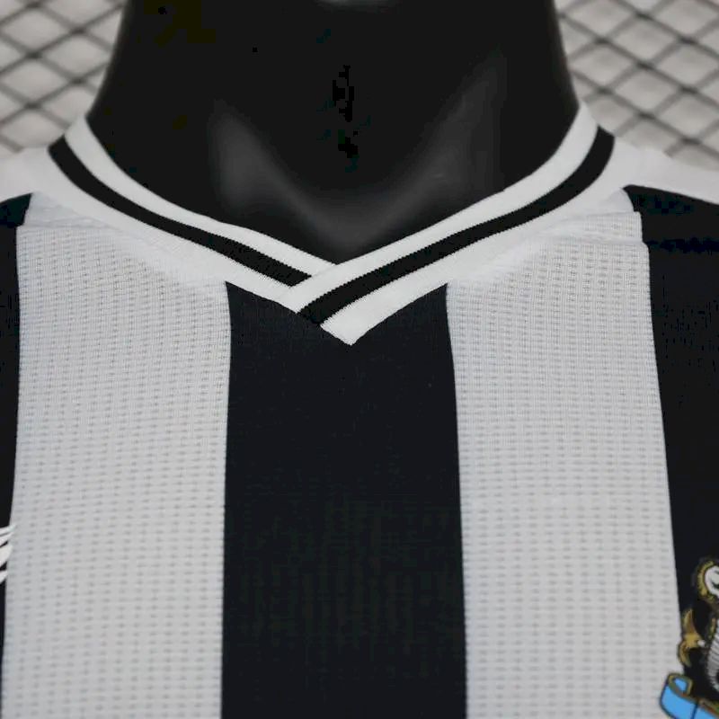 Camisa Newcastle United 2023/24 Home Versão Jogador
