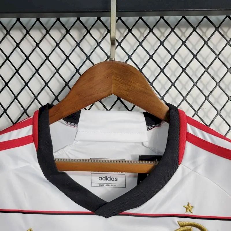 Camisa reserva infantil do Flamengo 2023/24