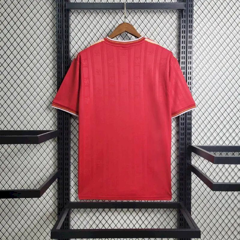 Camisa retrô do Liverpool 1985/86