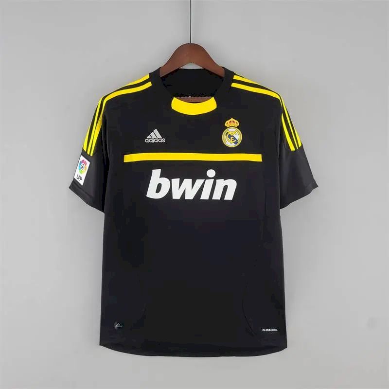 Camisa retrô de goleiro do Real Madrid 2011/12