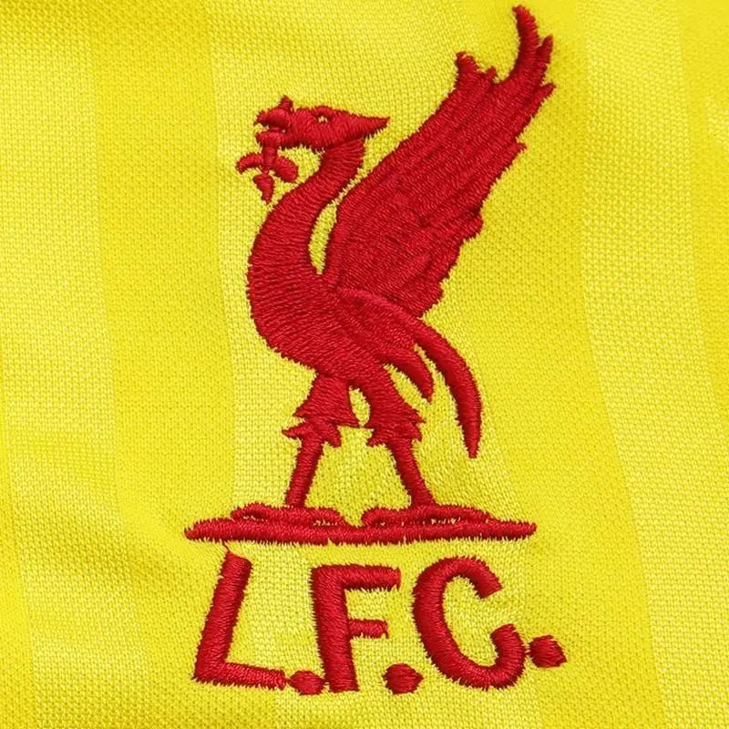 Camisa retrô da terceira Copa da Inglaterra do Liverpool 1985/86