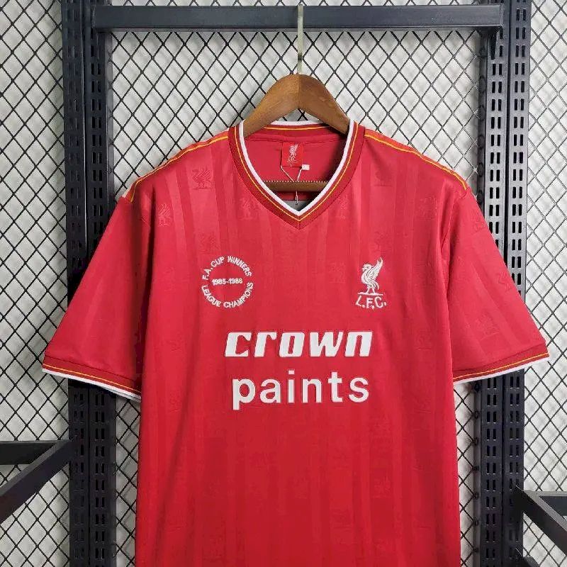 Camisa retrô do Liverpool 1985/86