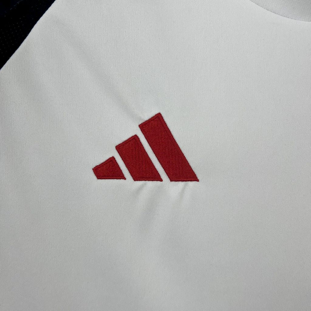 Camisa reserva feminina do Flamengo 2025/26