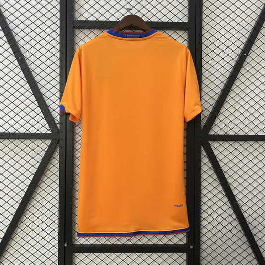 Camisa retrô alternativa do Barcelona 2006/07