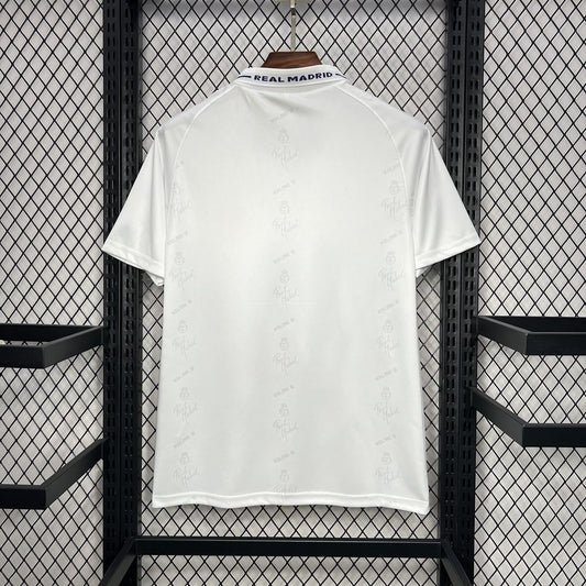 Camisa retrô do Real Madrid 1994/96