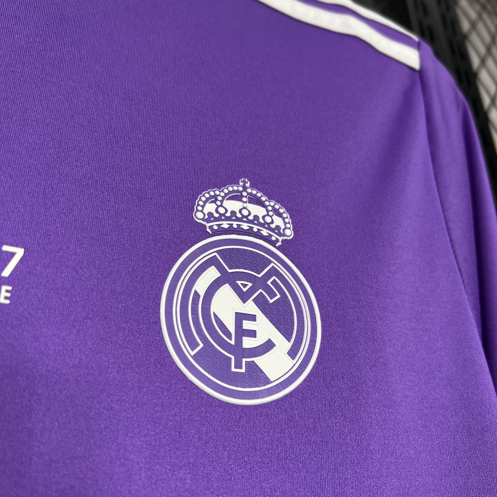 Camisa reserva do Real Madrid 2016/17 da UCL retrô
