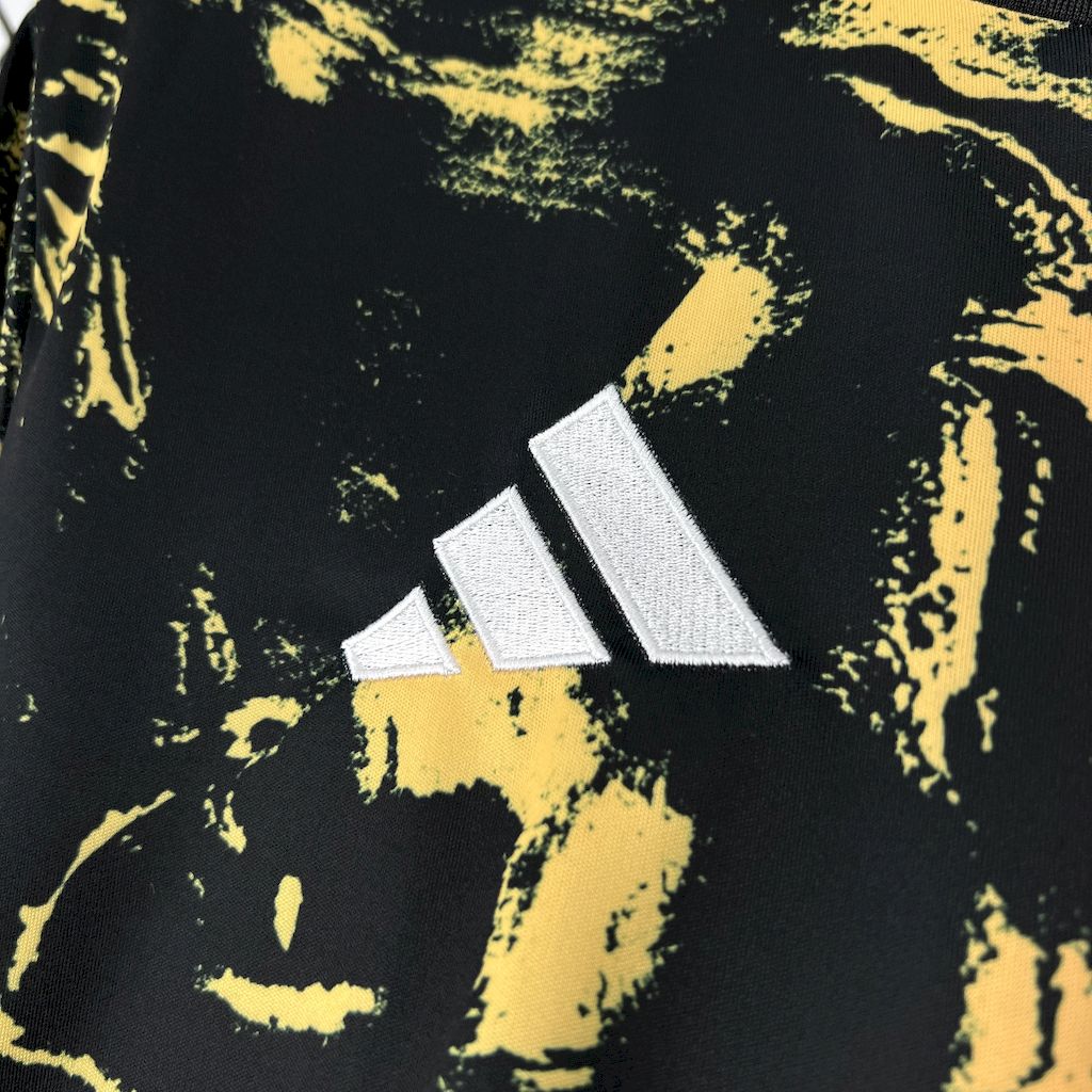 Men's Newcastle United 2025/26 Pre-Match Jersey