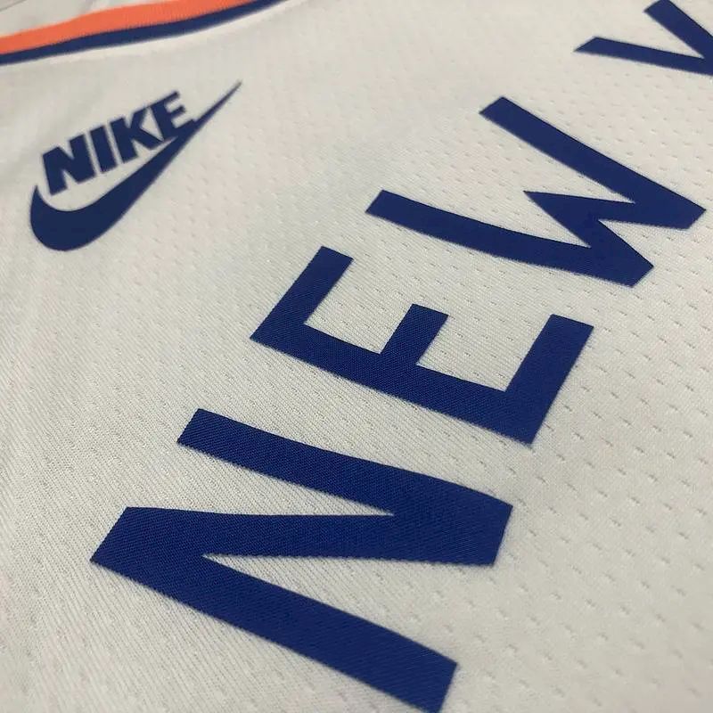 Camisa Kemba Walker Masculina Branca 2021-22 75º Aniversário – Edição Clássica