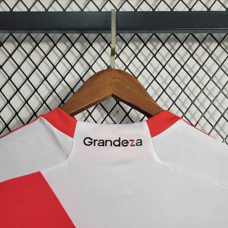 Camisa titular do River Plate 2023/24