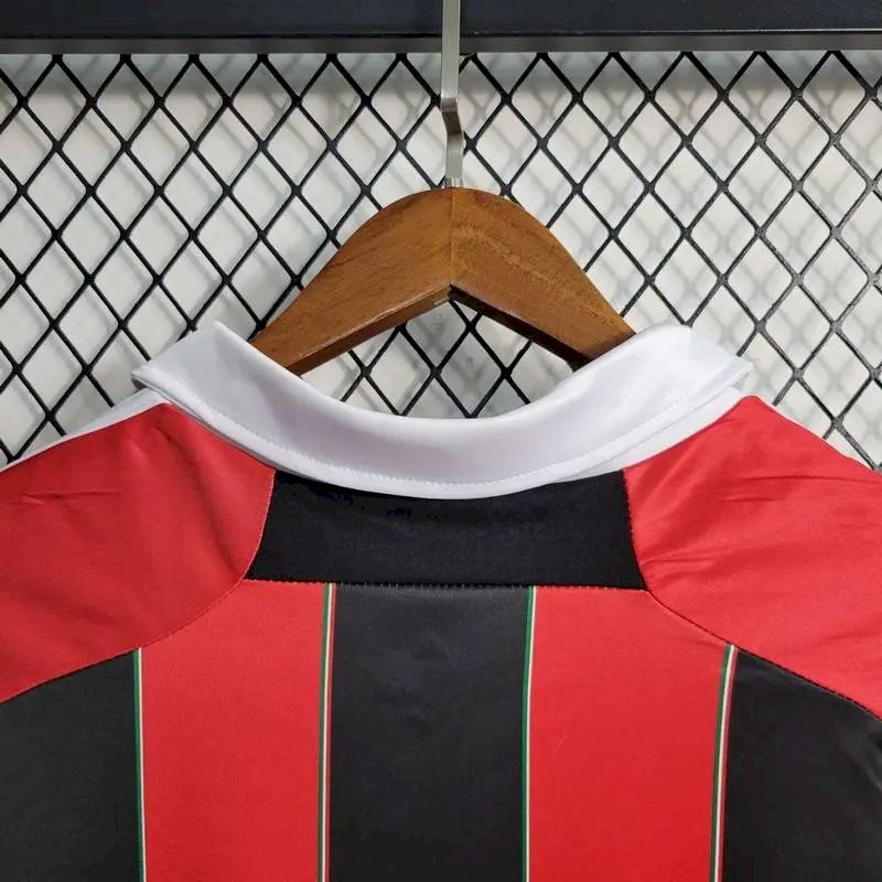 Camisa retrô titular do AC Milan 2012/13