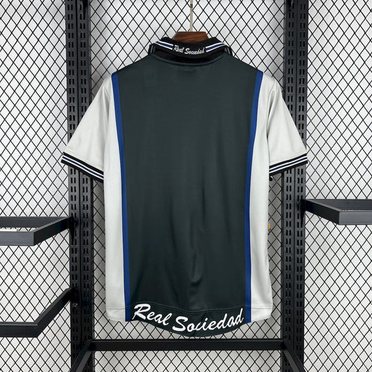 Camisa retrô alternativa do Real Sociedad 2000/02