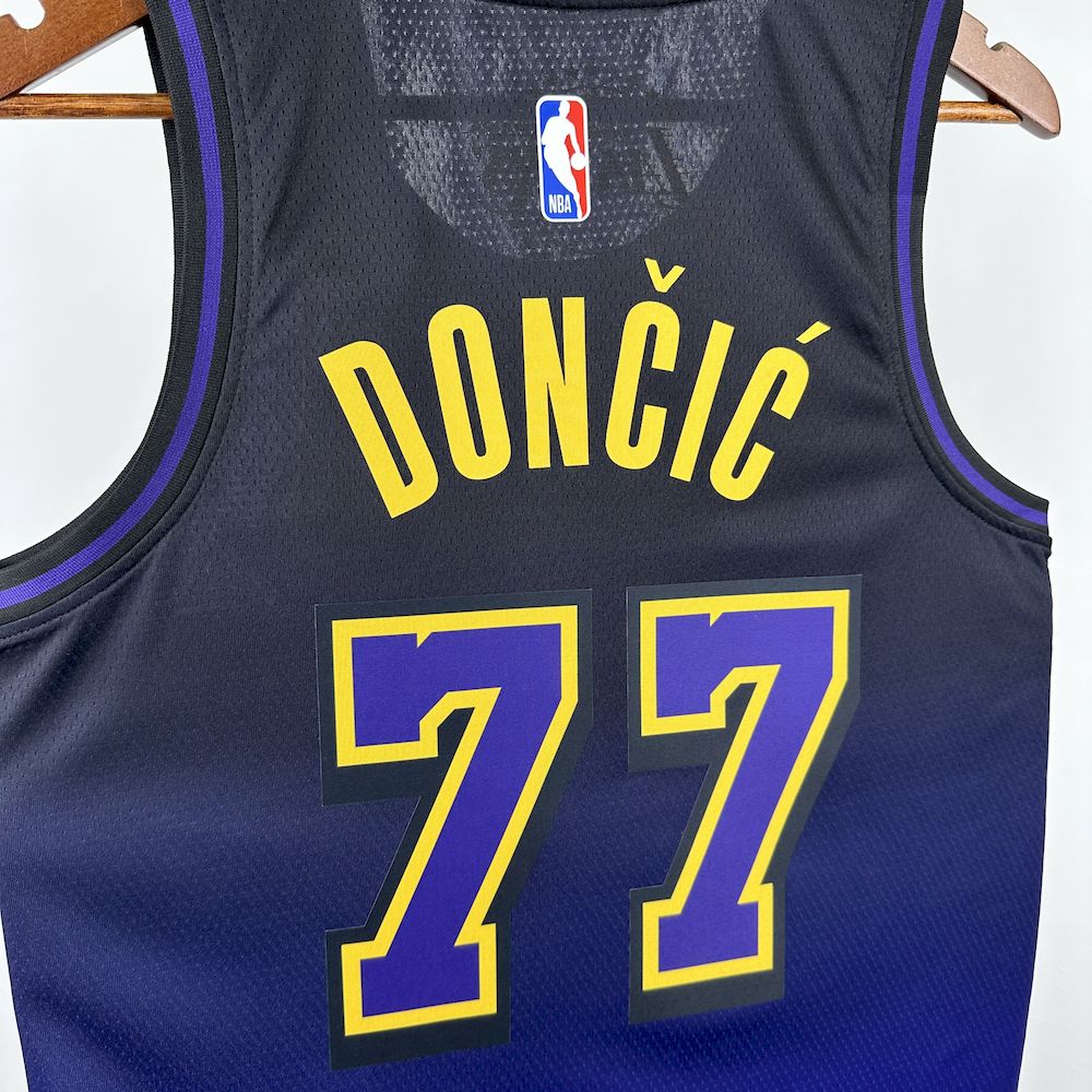 Los Angeles Lakers 2024/25 Edição Cidade DONCIC#77