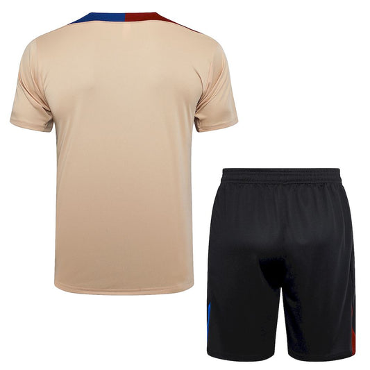 Camisa de treino adulto Barcelona 2024/25 + short 815