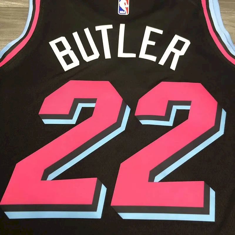 Camisa Jimmy Butler Masculina Preta Versão Jogador – Edição Clássica Retro