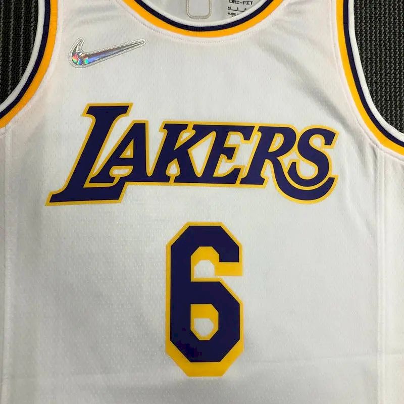 Camisa masculina LeBron James White Team – Edição de 75º aniversário