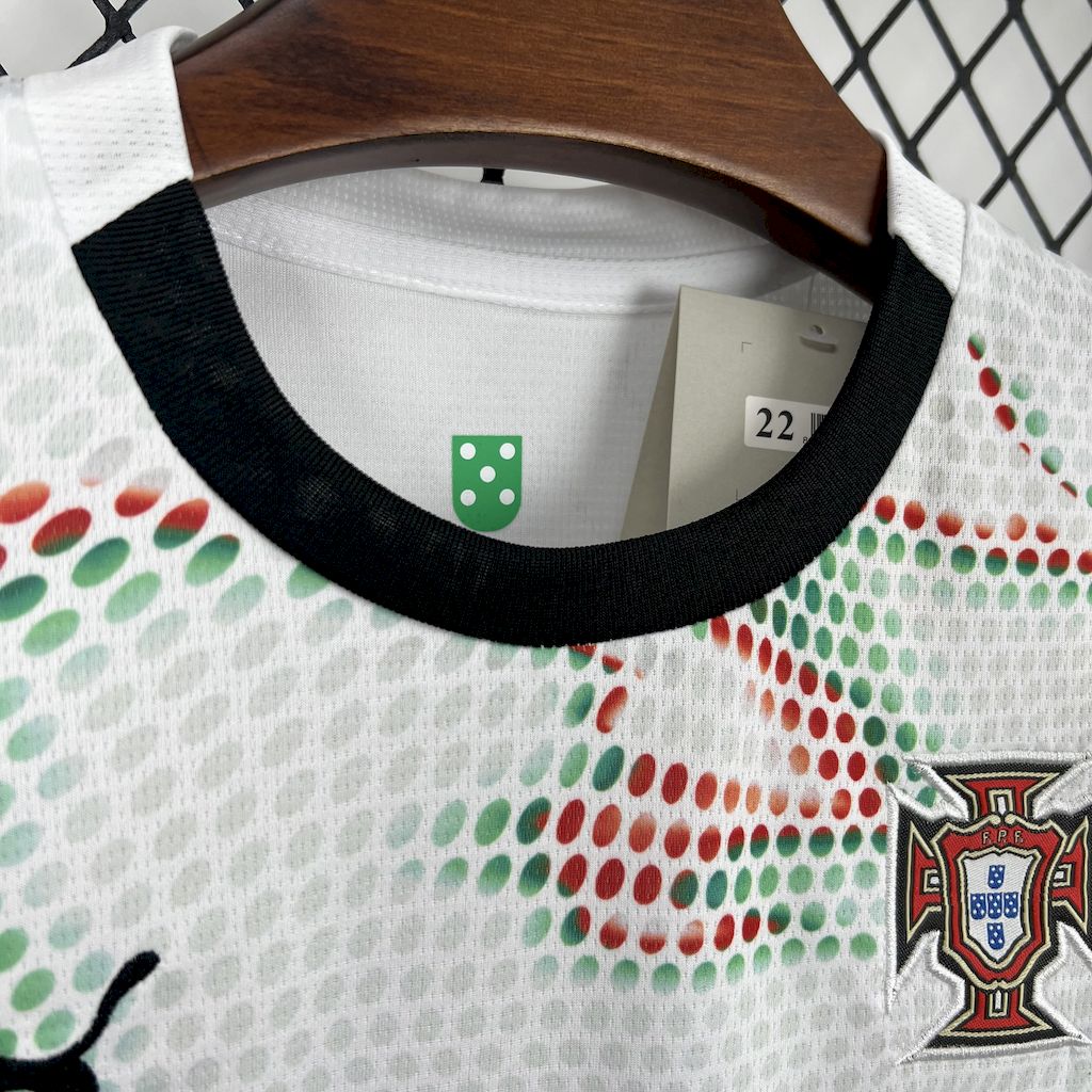 Kit reserva infantil Portugal 2025/26