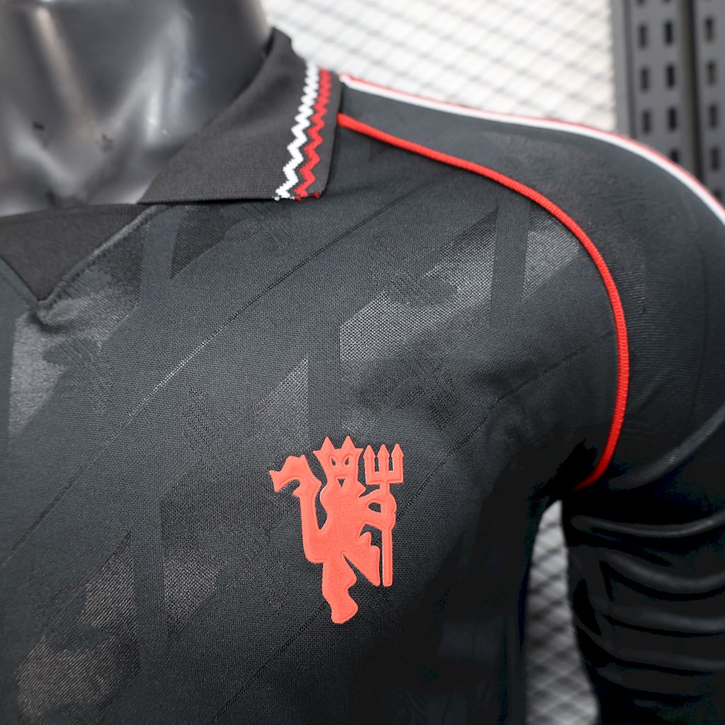 Camisa Manchester United Edição Especial 2025/26 Manga Longa Versão Jogador
