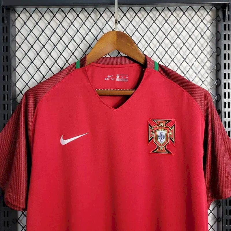 Camisola Home Retro Portugal 2016/17