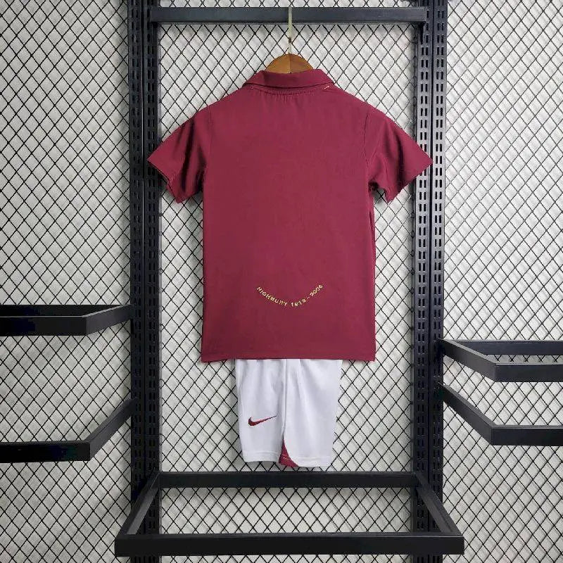 Camisa e shorts retrô infantil do Arsenal 2005/06