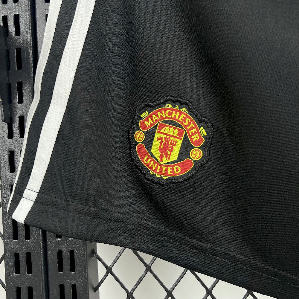 Manchester United 2025/26 Home Shorts 2