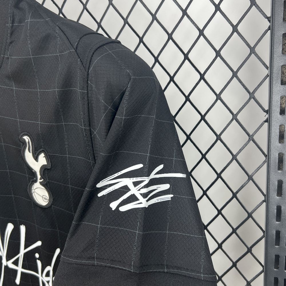 Tottenham Hotspur 2025/26 Stray Kids X London England Limited Edition Jersey
