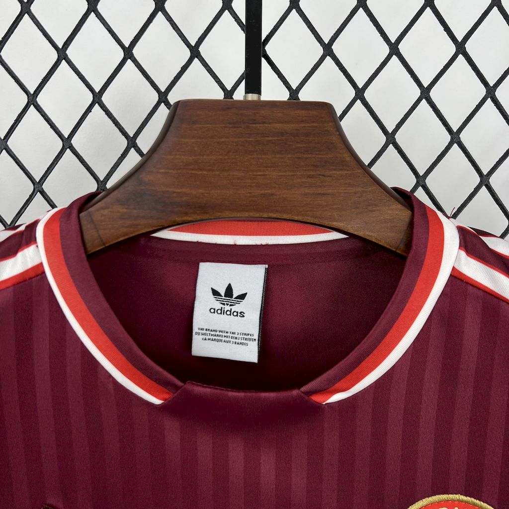 Bayern Munich 2025/26 Terrace Icons Kids Kit