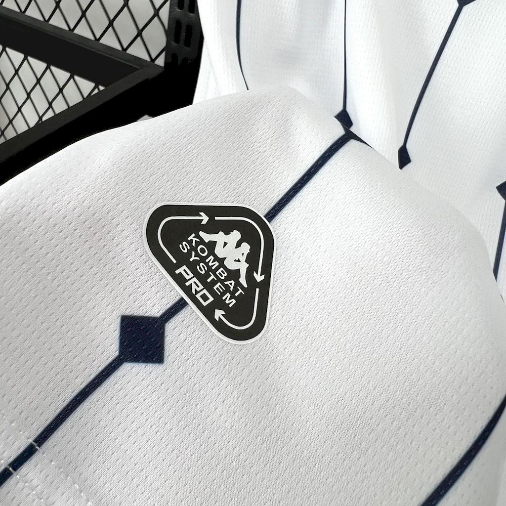 Camisa reserva do FC Versailles 2024/25