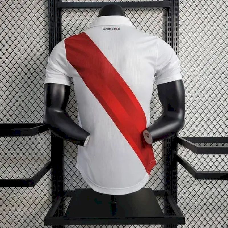 Camisa titular do River Plate 2023/24, versão jogador
