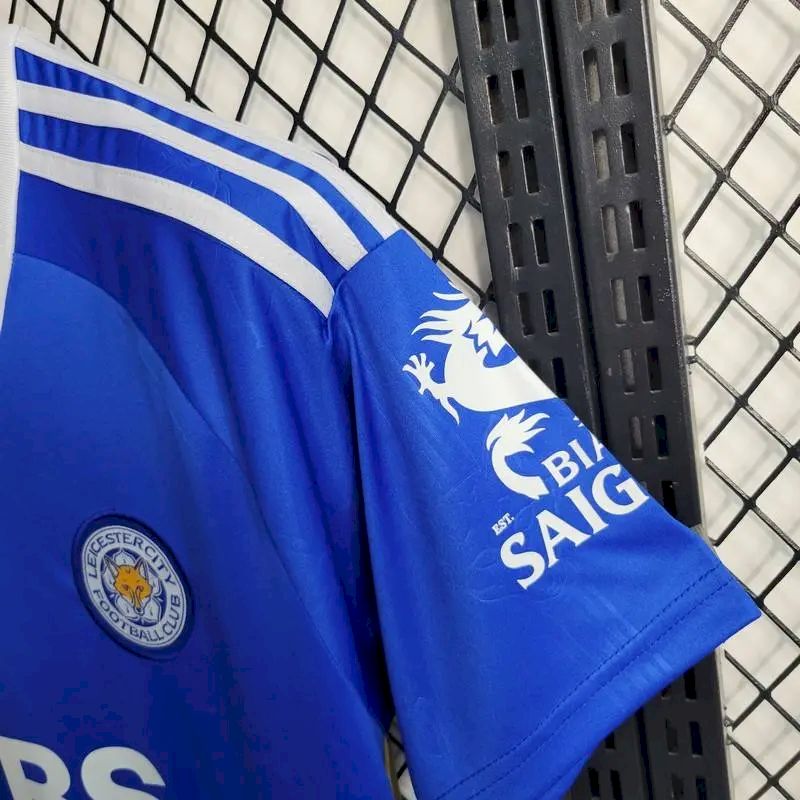 Camisa titular do Leicester City 2023/24