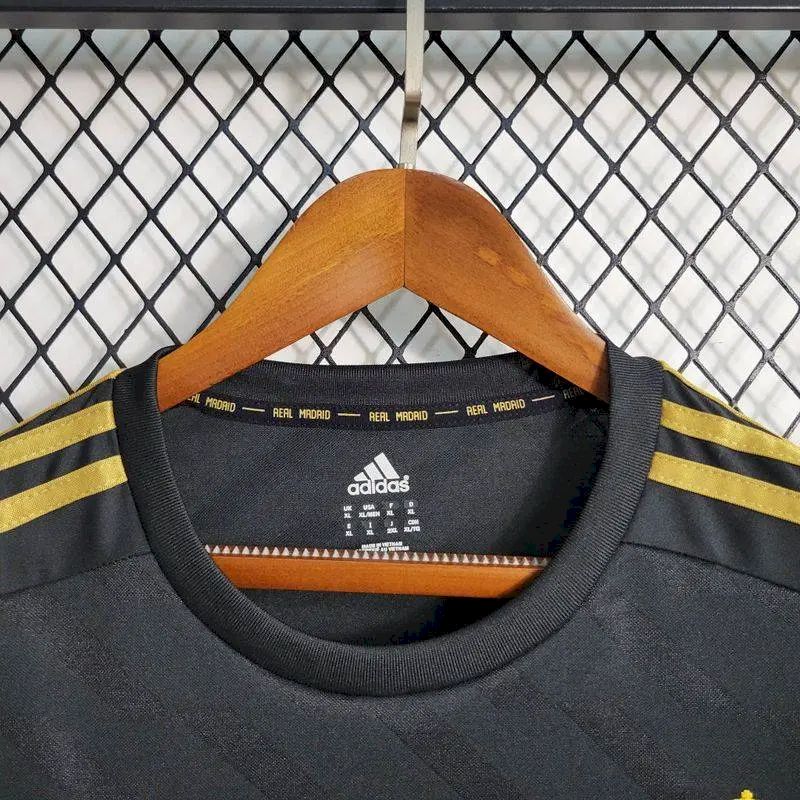 Camisa retrô reserva do Real Madrid 2011/12