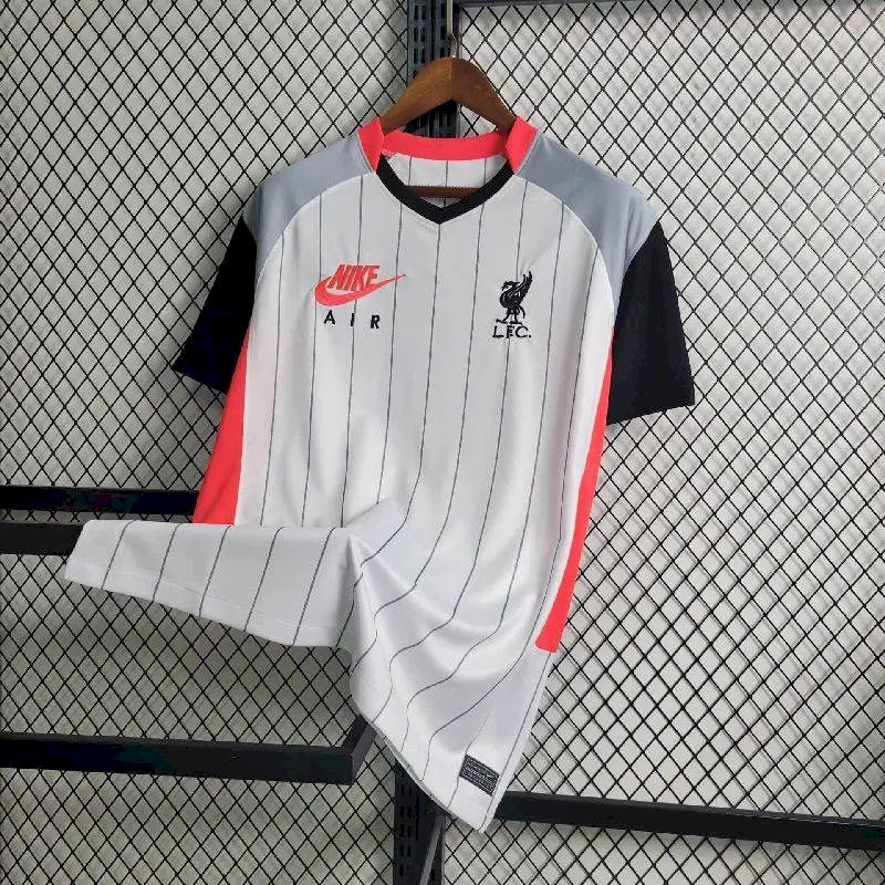 Quarta camisa do Liverpool 2021/22