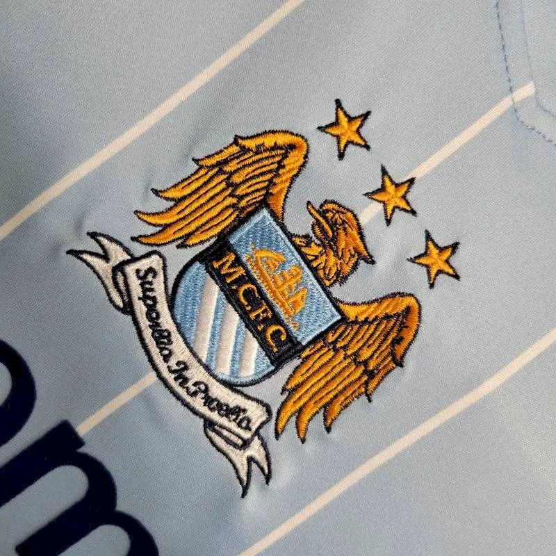 Camisa retrô titular do Manchester City 2007/08
