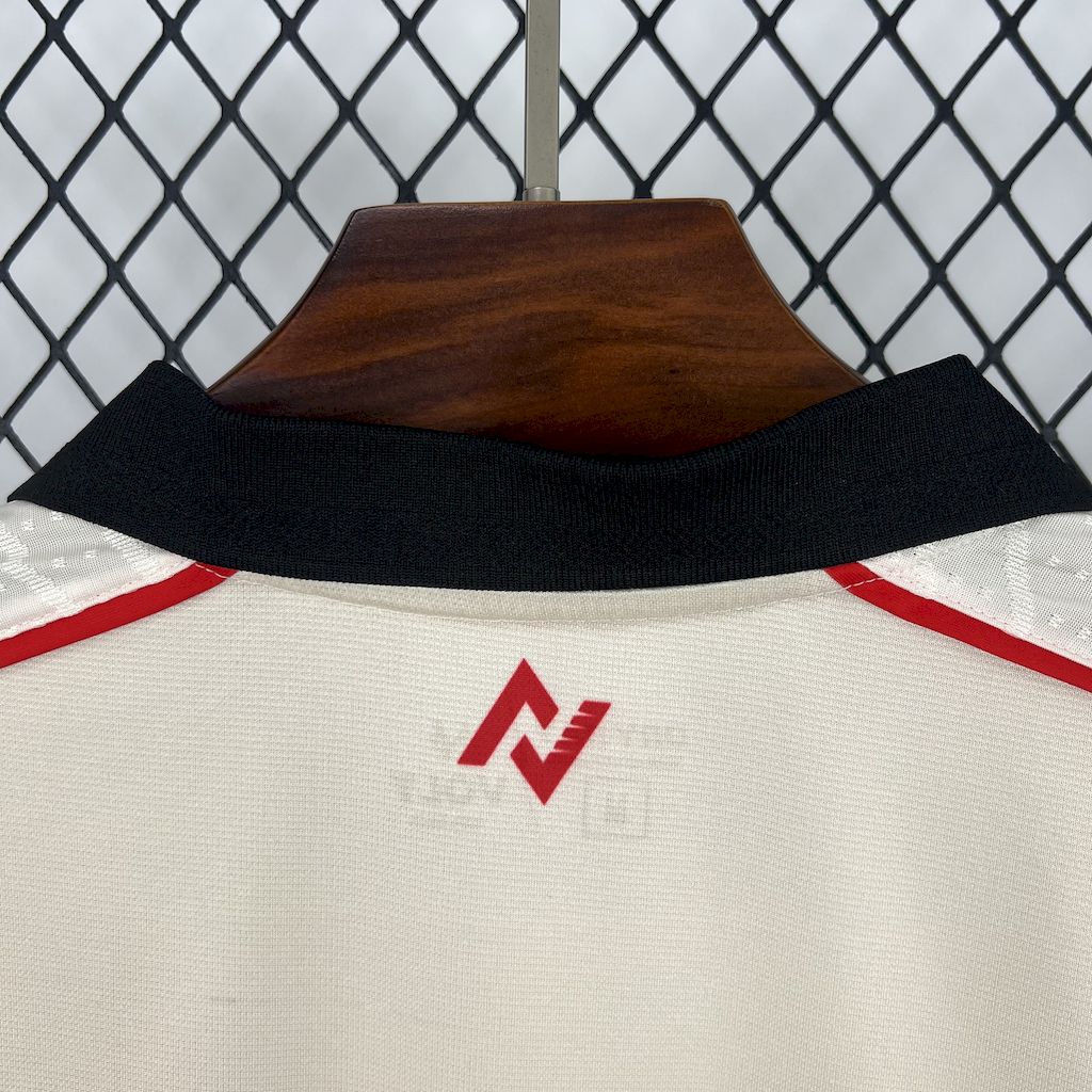 Vitória 2025/26 Beige goalkeeper Jersey