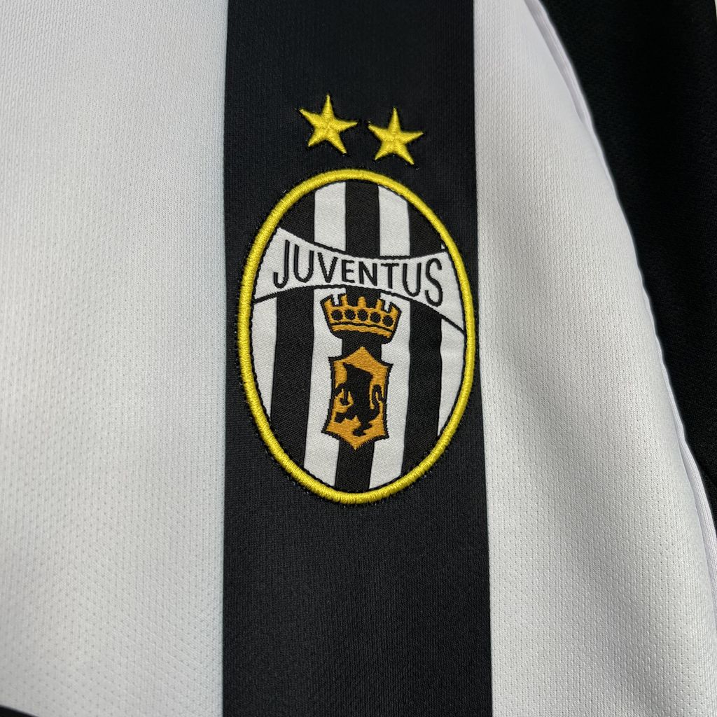 Camisa retrô da Juventus 2002/03 da Liga dos Campeões