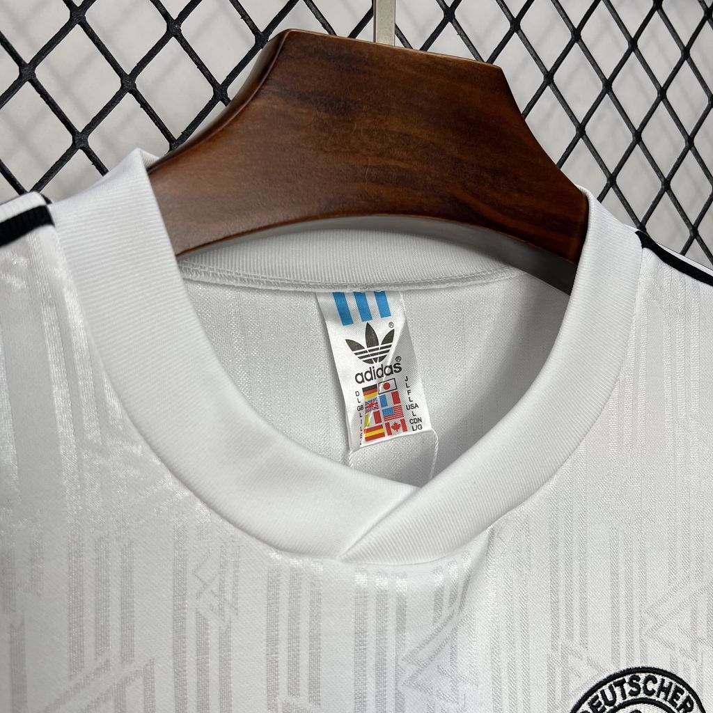 Camisa retrô da Alemanha para a Copa do Mundo de 1990