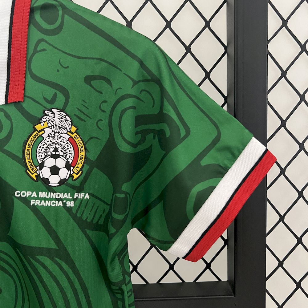 Camisa e shorts retrô infantil da seleção do México 1998